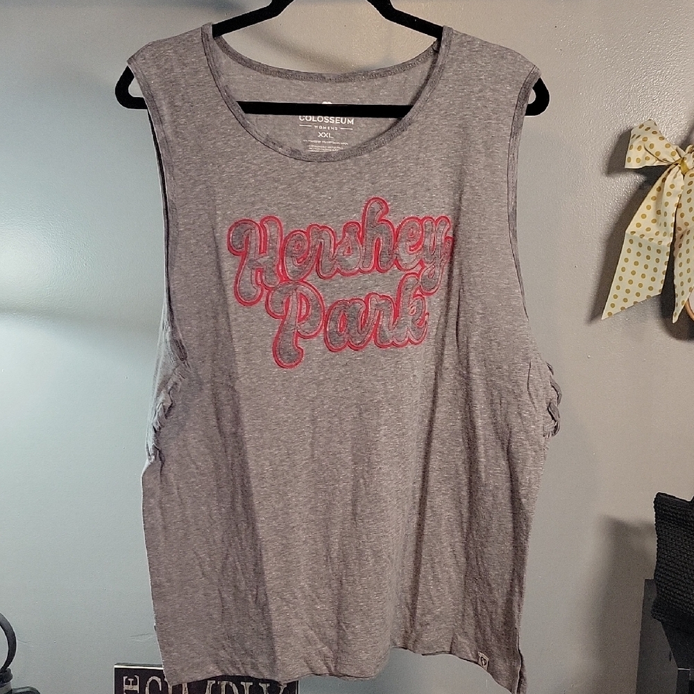 Hersheypark Women's Gray Sleeveless Top - Picture 1 of 4